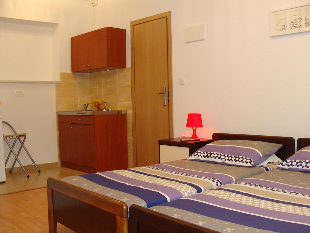 Guesthouse Boris Labin  Habitación foto